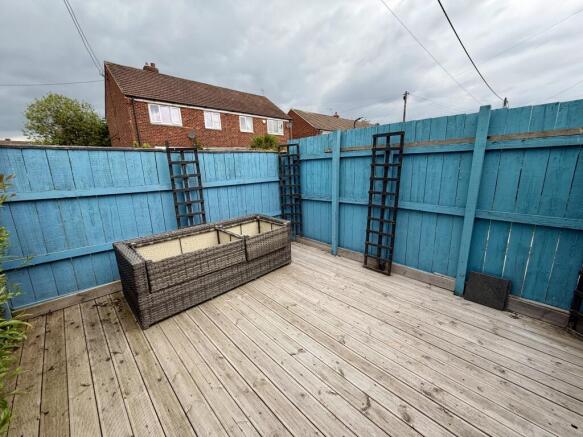3 bed Semi-Detached for sale Image 12