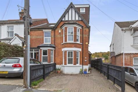 Totteridge Avenue, High Wycombe