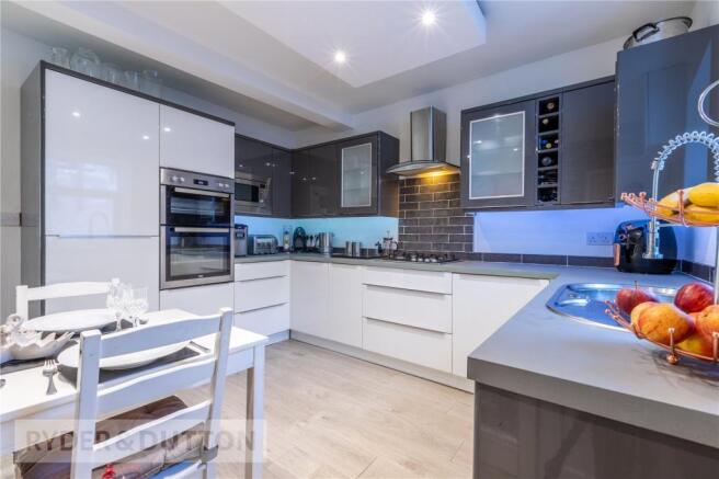Kitchen/Dining