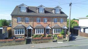 2, 46a Hop Kiln Villas, Haig Road, Aldershot GU12 4PR