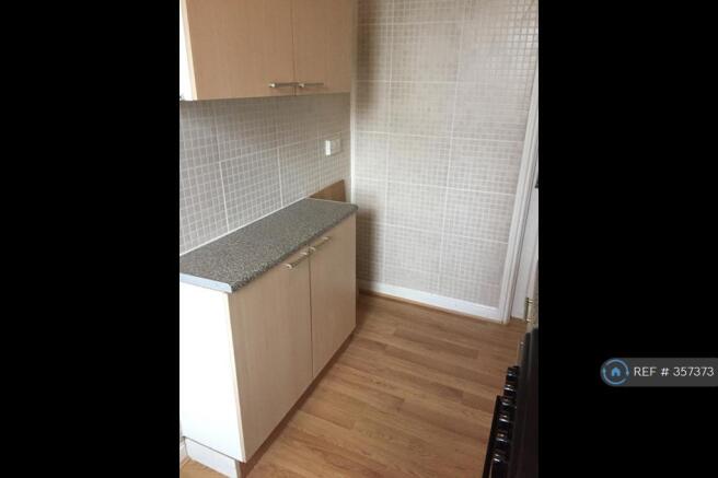 Kitchen Base And Wall Units