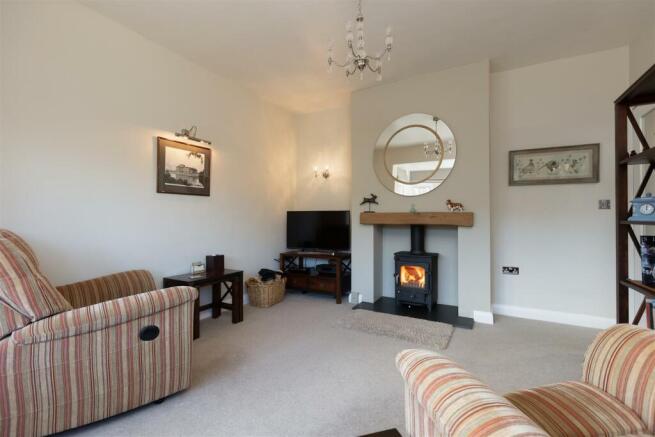 Wold View Sitting Room-1.jpg