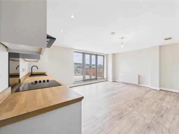 Studio to rent Image 5
