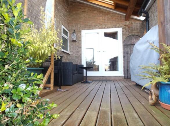 Photo 10