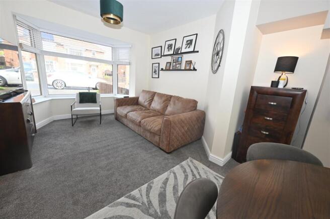 3 bed Semi-Detached for sale Image 6