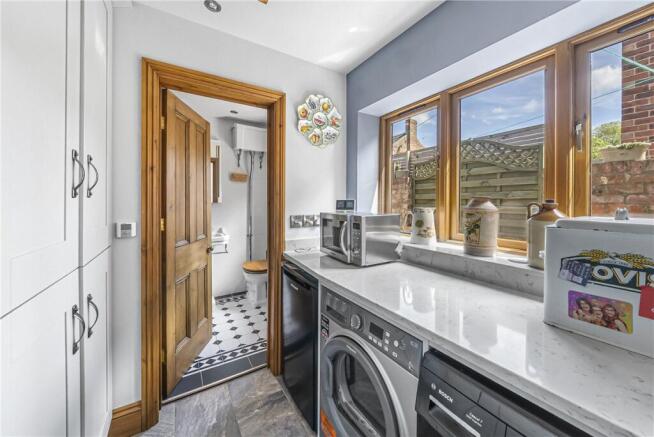 4 bed Terraced for sale Image 7