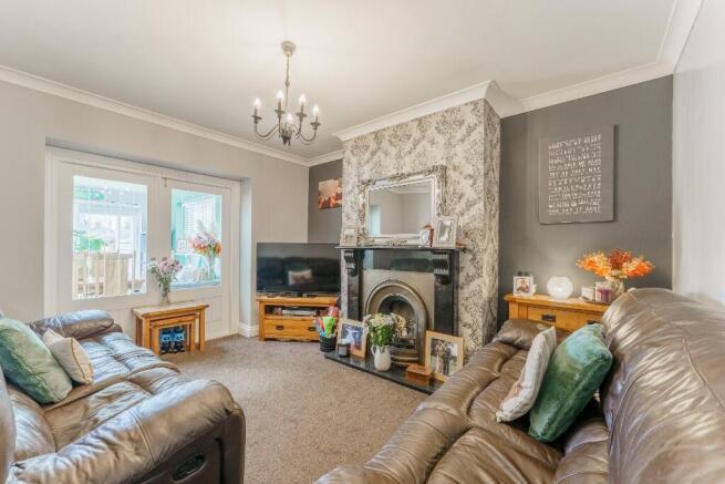 5 bed Semi-Detached for sale Image 7