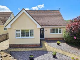 2, Maple Walk, Newton, Porthcawl CF36 5AY