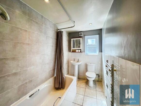 2 bed Terraced to rent Image 10