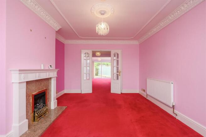 3 bed Semi-Detached for sale Image 4