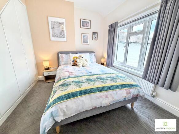 3 bed Terraced for sale Image 8