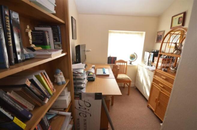 Photo 8
