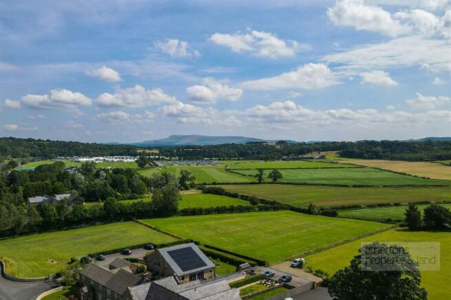 dji_fly_20240719_112504_5_1721384718855_photo.jpg