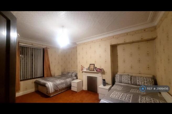 5 bed Terraced to rent Image 4