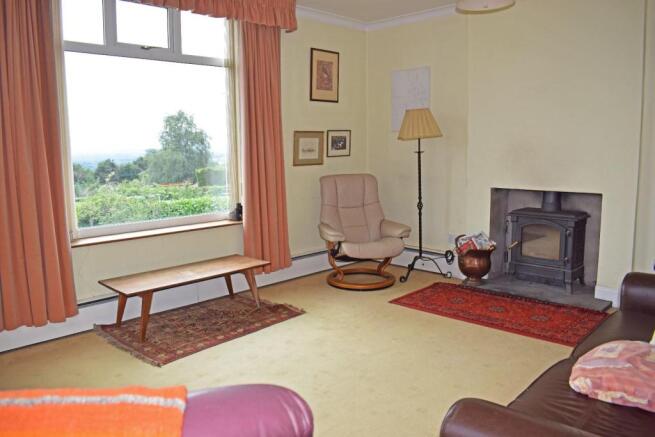 31 High House Drive, lounge 1.jpg