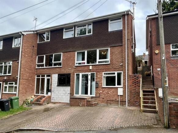 Loughton Grove Halesowen 1.jpg