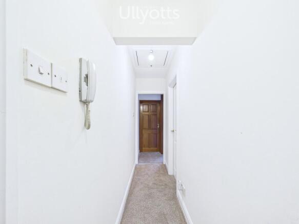 1 bed Flat to rent Image 7