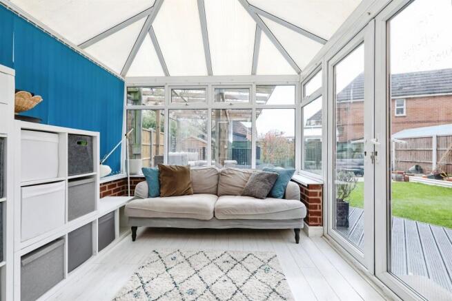 4 bed Detached for sale Image 6