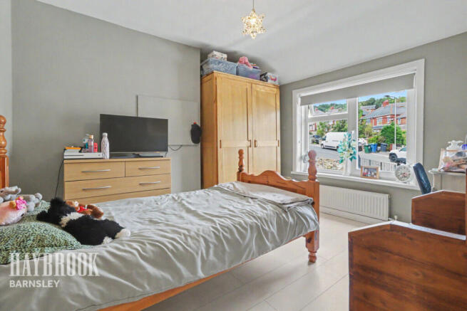 6 bed Semi-Detached for sale Image 11