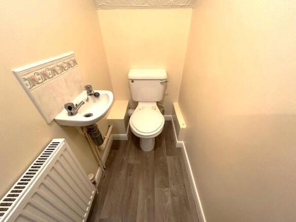 Cloakroom/wc