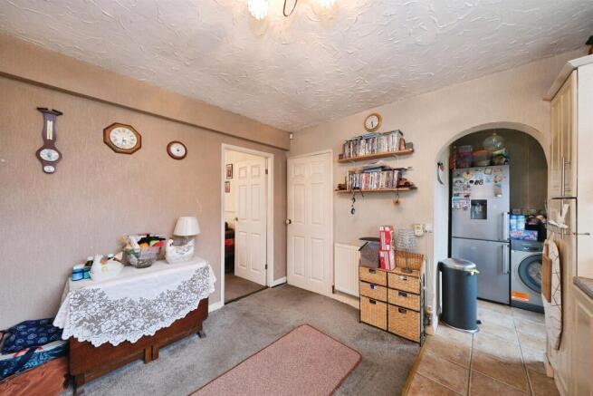 2 bed Semi-Detached for sale Image 7