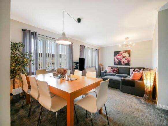 Dining To Lounge