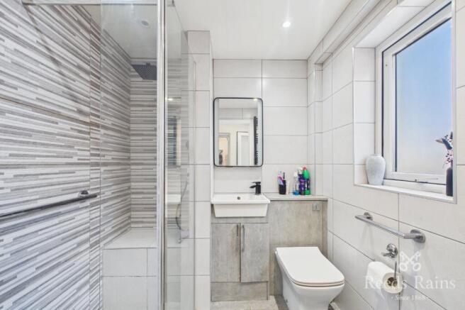 3 bed Terraced for sale Image 6