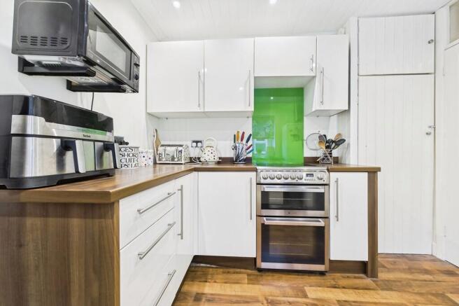 6dca29b6-CAM01085...