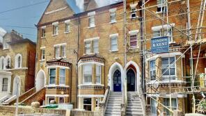 Flat 3, 15, Queens Road, Twickenham TW1 4EZ