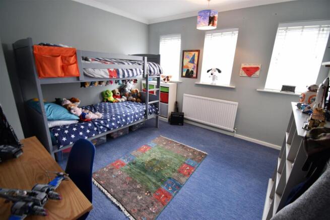 BEDROOM 2