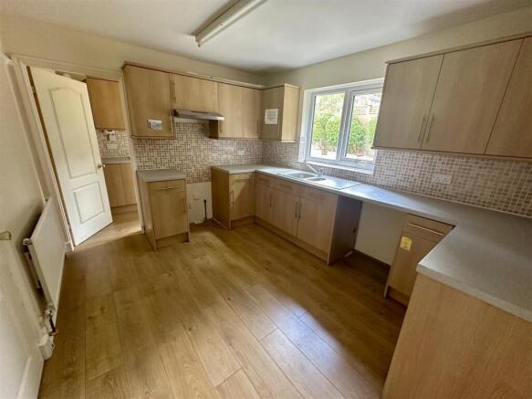 KITCHEN 1.jpeg