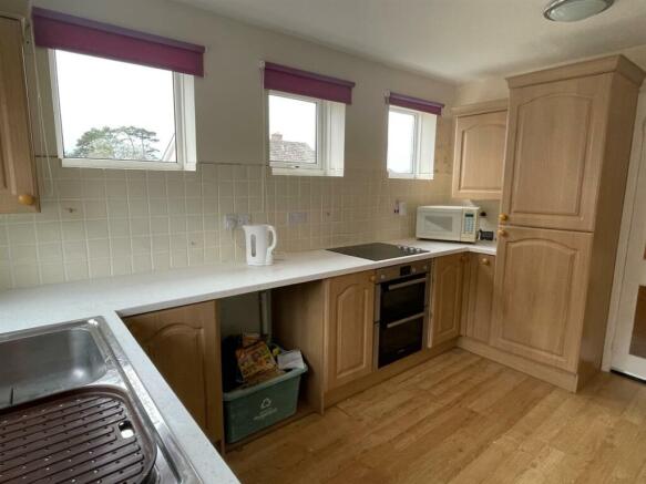 kitchen1.jpg