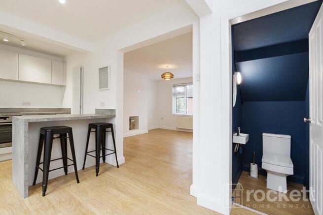 16WoodlandsRd_gwi_5216EW.jpg