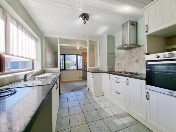 Kitchen: