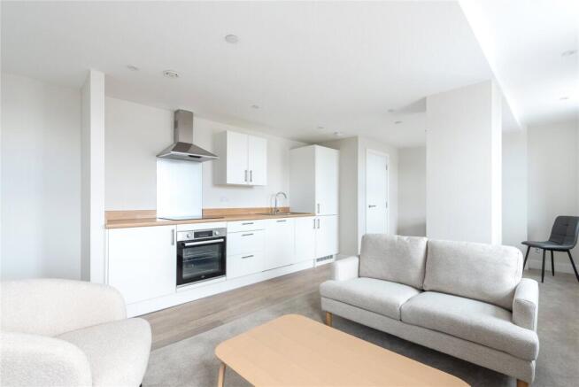 1 bed Apartment to rent Image 3