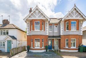 19 Hazeldene, Burwood Road, Hersham, Walton-on-thames KT12 4AB