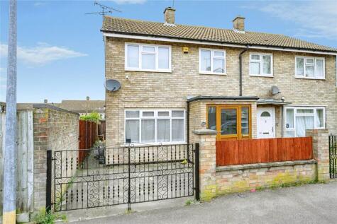 Leaf Road, Houghton Regis, Dunstable, Bedfordshire, LU5