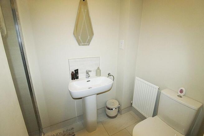 3 bed Semi-Detached for sale Image 11