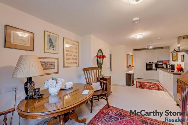 1 bed Apartment for sale Image 4