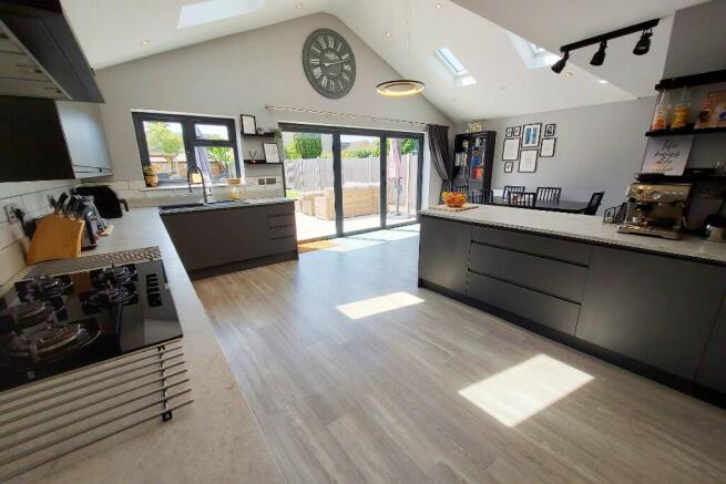 Kitchen Area (2) 