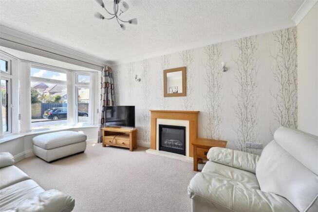 2 GAINSBOROUGH ROAD - TN402UL - PHOTOS (8).jpg