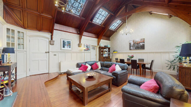 29, Huntly Gardens, Dowanhill photo 4