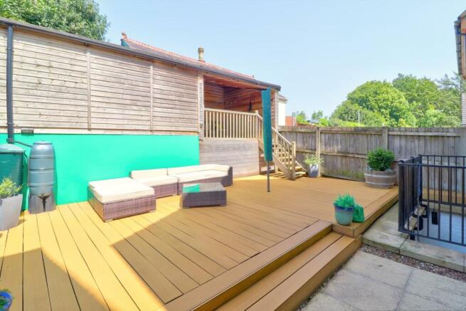 Rear garden ii.jpg