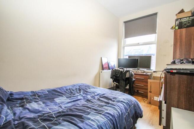 4 bed Terraced to rent Image 12