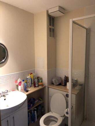 En Suite Bathroom