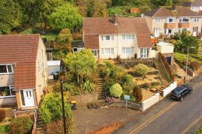 21, Glanwern Grove, Newport NP19 9BX