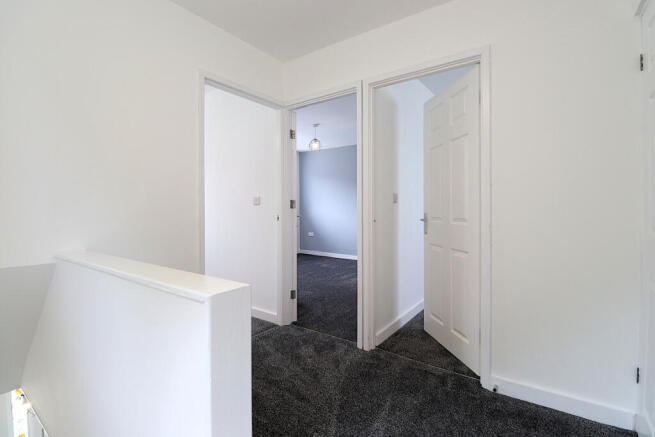 3 bed Semi-Detached for sale Image 10