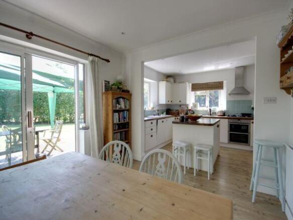 Dining Room to Kitc