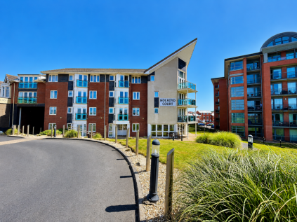 Holroyd Court, Queens Promenade, Bispham, FY2