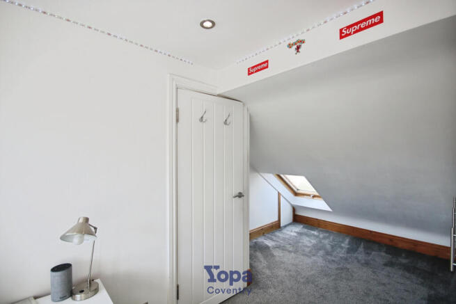 014a322c-Bedroom 202.JPG